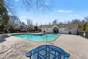 140 Tannenbaum Cir, Greensboro, NC 27410 - Photo 17