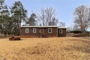 622 Worthville St, Randleman, NC 27317 - Photo 3