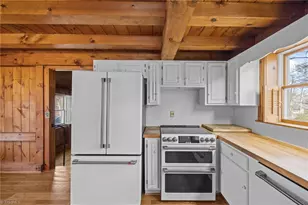 3323 N Rockingham Rd, Greensboro, NC 27407 - Photo 7