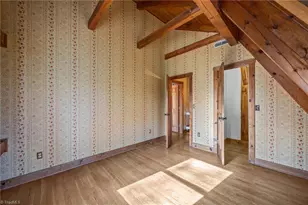 3323 N Rockingham Rd, Greensboro, NC 27407 - Photo 23