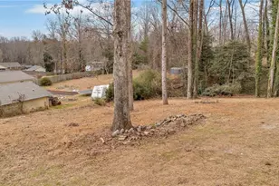 132 Kerry Ln, Wilkesboro, NC 28697 - Photo 9