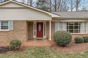 132 Kerry Ln, Wilkesboro, NC 28697 - Photo 5
