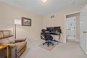 404 Hassellwood Dr, Jamestown, NC 27282 - Photo 25