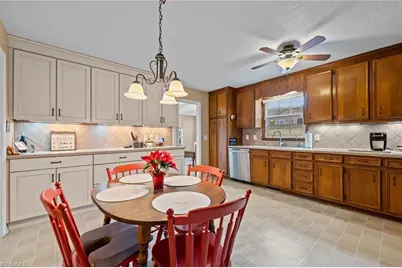 404 Hassellwood Drive, Jamestown, NC 27282 - Photo 15