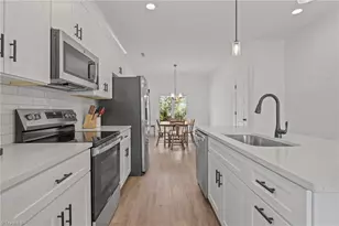 372 W Lee Ave, Yadkinville, NC 27055 - Photo 5