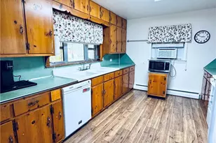 311 James St, Dobson, NC 27017 - Photo 9