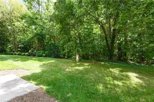 1421 A New Garden Rd, Greensboro, NC 27410 - Photo 27