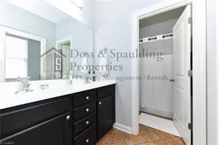 1421 A New Garden Rd, Greensboro, NC 27410 - Photo 21