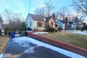 2527 Druid Hills Dr, Winston-Salem, NC 27105 - Photo 3