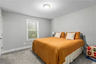 341 N Peace Haven Rd, Winston-Salem, NC 27104 - Photo 9