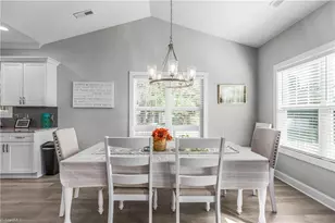 341 N Peace Haven Rd, Winston-Salem, NC 27104 - Photo 5