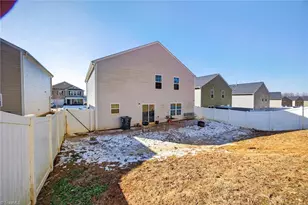 4732 Black Frst Dr, Greensboro, NC 27405 - Photo 35