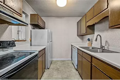 5613 Hornaday Road #N, Greensboro, NC 27409 - Photo 7