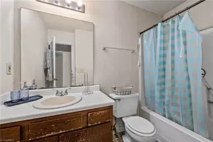 5613 Hornaday Rd, Greensboro, NC 27409 - Photo 11