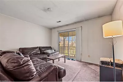 5613 Hornaday Road #N, Greensboro, NC 27409 - Photo 9