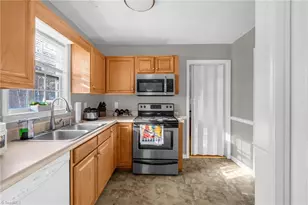 1513 Birkdale Ct, High Point, NC 27265 - Photo 13