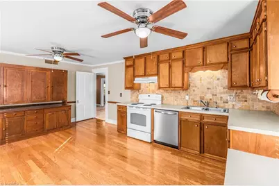 321 W Main Street, East Bend, NC 27018 - Photo 11