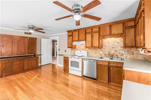 321 W Main St, East Bend, NC 27018 - Photo 11