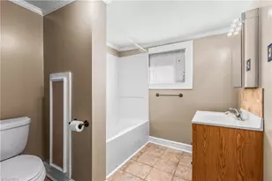321 W Main St, East Bend, NC 27018 - Photo 23
