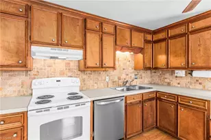 321 W Main St, East Bend, NC 27018 - Photo 13