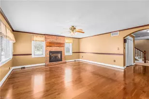 321 W Main St, East Bend, NC 27018 - Photo 5