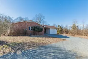 213 Sidney St, Lexington, NC 27295 - Photo 29