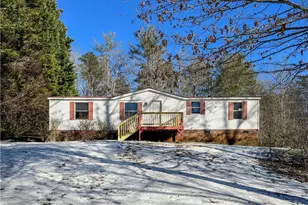 4036 Stone Creek Ct, Lenoir, NC 28645 - Photo 3