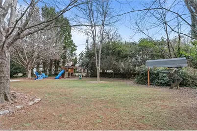 2807 New Hanover Drive, Greensboro, NC 27408 - Photo 25