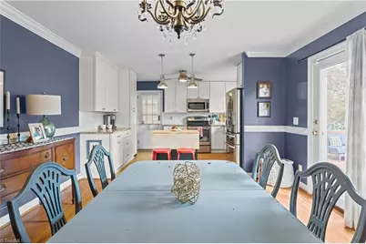 2807 New Hanover Drive, Greensboro, NC 27408 - Photo 7