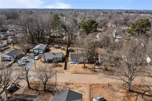 915 Turrentine St, Burlington, NC 27215 - Photo 3