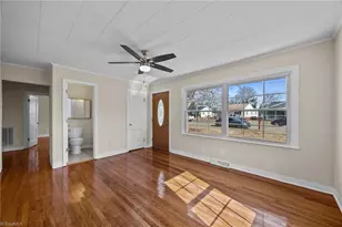 915 Turrentine St, Burlington, NC 27215 - Photo 7