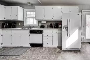 404 Kennedy Farm Rd S, Trinity, NC 27370 - Photo 3