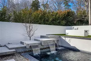 520 Woodland Dr, Greensboro, NC 27408 - Photo 15