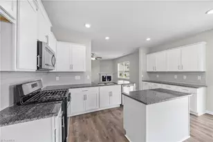 1216 Kerr St, Burlington, NC 27215 - Photo 11