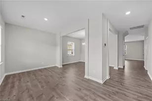 1216 Kerr St, Burlington, NC 27215 - Photo 3