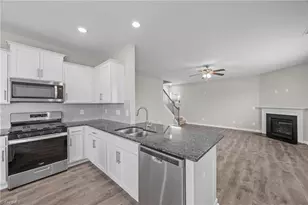 1216 Kerr St, Burlington, NC 27215 - Photo 11