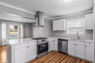 3826 Barkwood Dr, Winston-Salem, NC 27105 - Photo 7