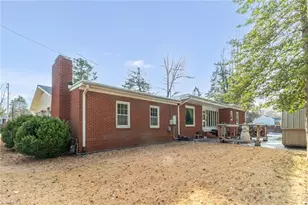 305 Hilltop Dr, Lexington, NC 27292 - Photo 27