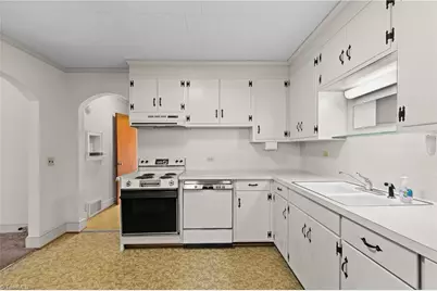 827 Dodson Mill Road, Pilot Mountain, NC 27041 - Photo 9