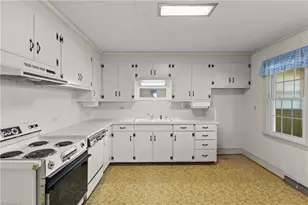 827 Dodson Mill Rd, Pilot Mountain, NC 27041 - Photo 7