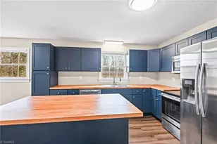 1109 Bass St, Madison, NC 27025 - Photo 7