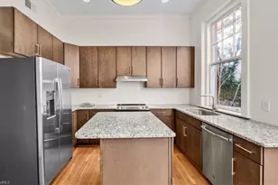 442 S Mendenhall St, Greensboro, NC 27403 - Photo 9