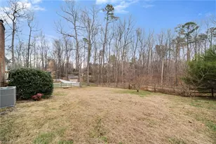 5015 Renville Dr, Greensboro, NC 27406 - Photo 49