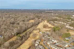 3646 Heathrow Dr, Winston-Salem, NC 27127 - Photo 45