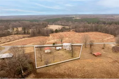 1149 Quaker Church Road, Siloam, NC 27047 - Photo 9