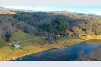 7 Legra Road, Grassy Creek, NC 28631 - Photo 3
