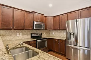 1419 Neville Gardens Ln, Winston-Salem, NC 27103 - Photo 9