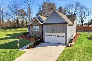 804 Montgomery Ct, Walnut Cove, NC 27052 - Photo 49