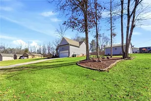 804 Montgomery Ct, Walnut Cove, NC 27052 - Photo 5