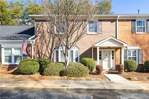 25 Fountain Manor Dr, Greensboro, NC 27405 - Photo 1
